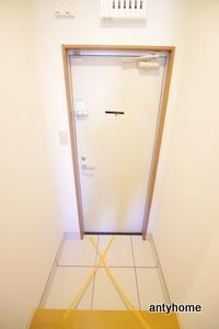 ＴＡＩＨＯクリスタルビル　仲介手数料無料の玄関