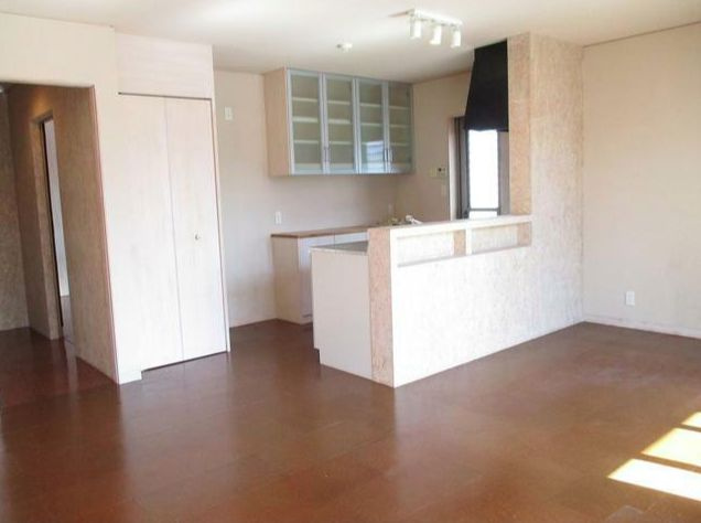 フィーネス壱番館の居間・リビング