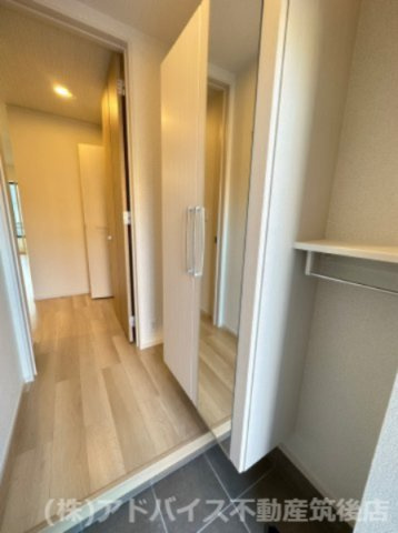 八女市吉田のアパートの玄関