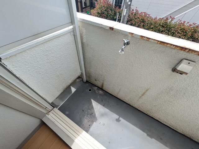 洗濯機置き場（室外）