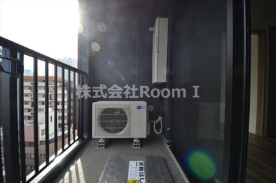 【バルコニー】 | コスモ釣鐘町 | 開放的で明るい空間を演出してくれるバルコニーです