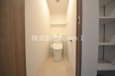 【トイレ】 | コスモ釣鐘町 | ゆったりとした空間のトイレです