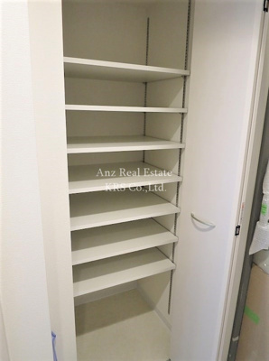 【設備】 | ステラ桜川 | 玄関には収納力のある天井高シューズボックスがあります！