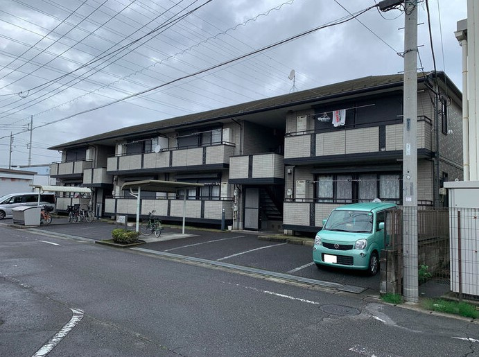 コゥジィーコートの駐車場