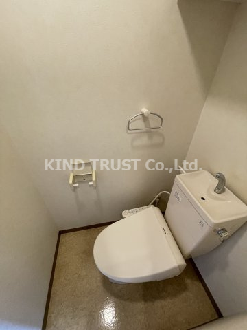 アスティナ天神橋のトイレ|落ち着いた色調のトイレです