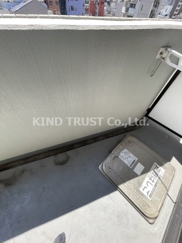 アスティナ天神橋のバルコニー