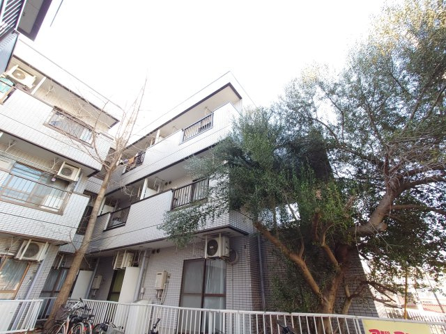 白山ハイツの外観