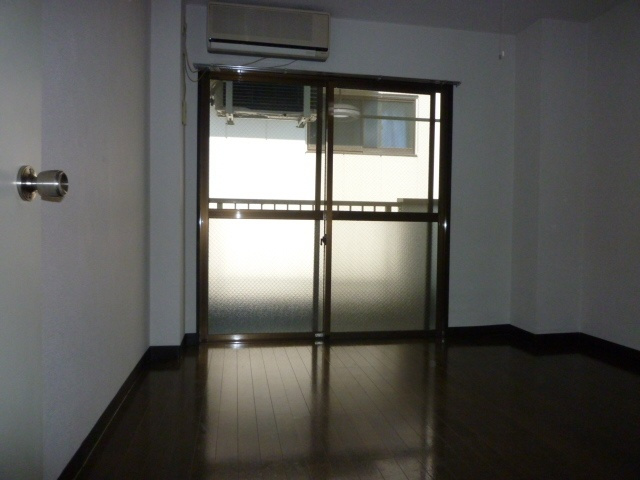 白山ハイツの寝室