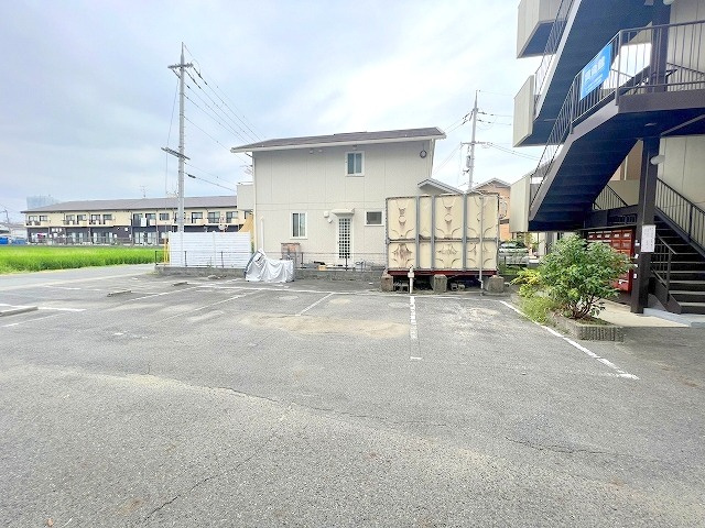 パルコートMの駐車場