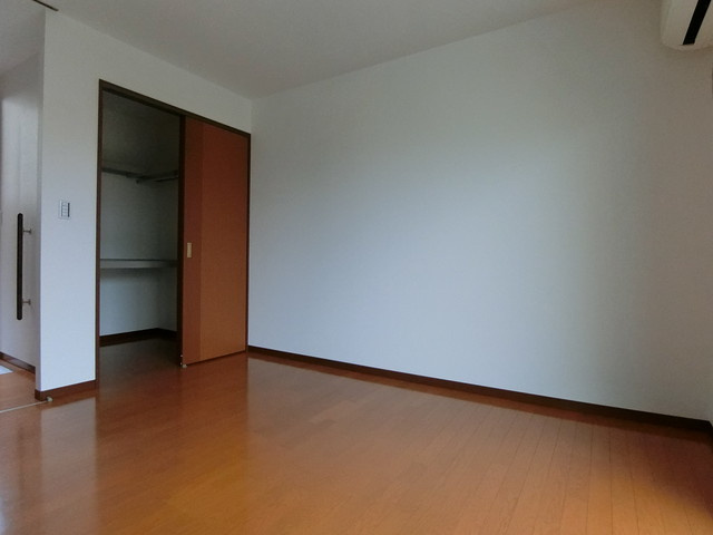 クリスタルビューハイツ