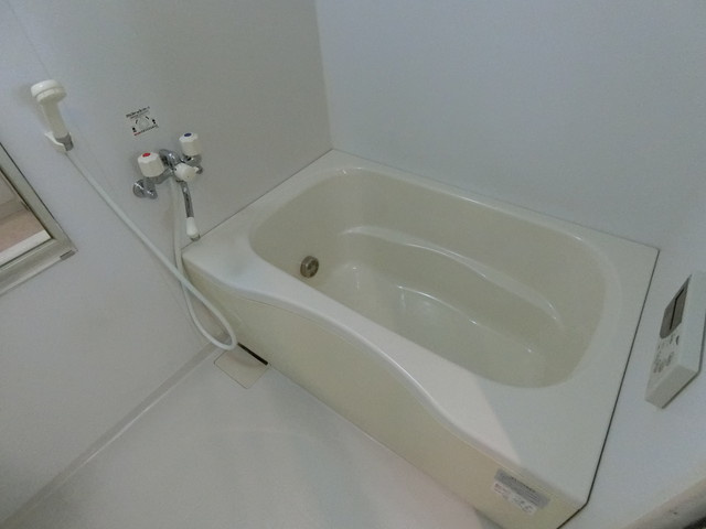 クリスタルビューハイツの浴室