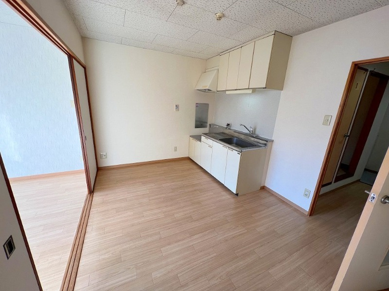 ベルメゾン高田　Aの居間・リビング