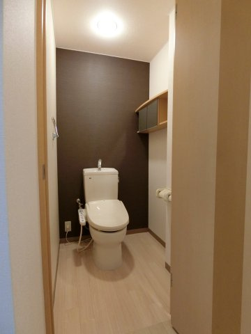 【トイレ】 | メゾン　ドゥ　プロヴァンス | 102の写真（間取同タイプ：イメージ）