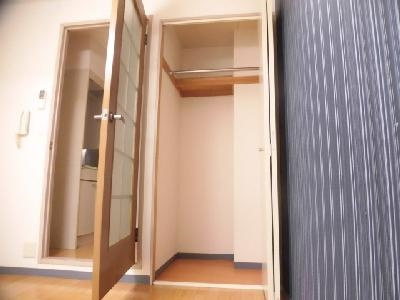 ビレイユ真英四条柳馬場の収納|クローゼット