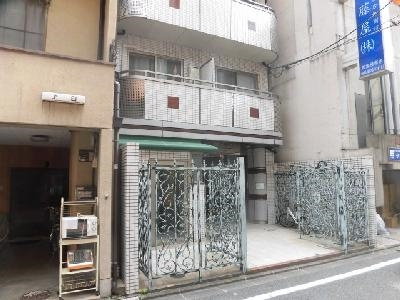 ビレイユ真英四条柳馬場のエントランス