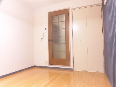 ビレイユ真英四条柳馬場の寝室|洋室