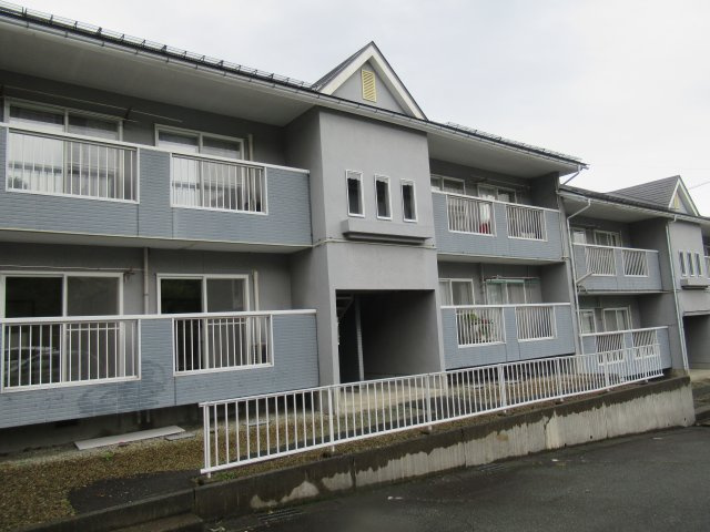 山形市中桜田３丁目のアパートの外観