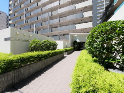 【エントランス】 | ア・ミュゼ新大阪