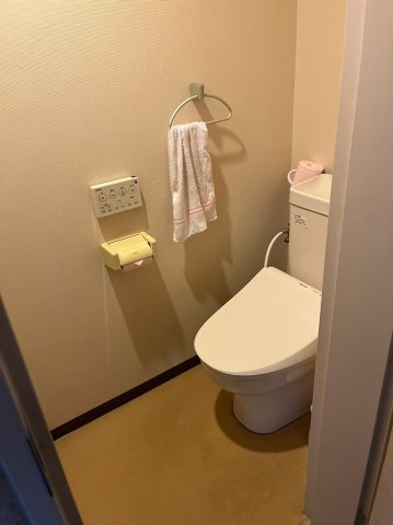 ロアール文京五丁目のその他共用部分|マンション１階にある共用トイレ。誰でも自由に使えます。