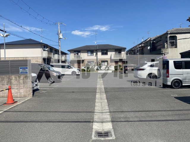 CASA MUSICA Bの駐車場