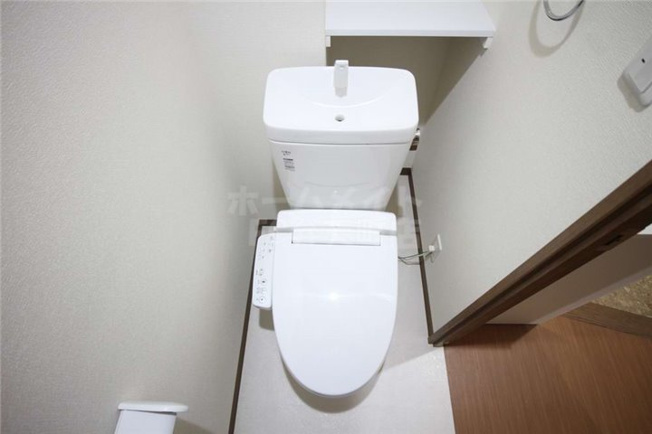 【トイレ】 | アルバス弁天町 | 落ち着いたトイレです