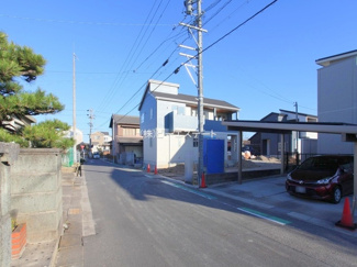 【前面道路含む現地写真】