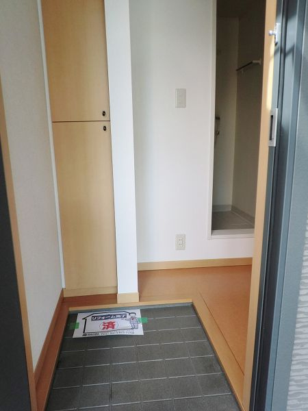 クローバーハウスの玄関