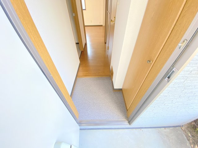 【玄関】 | ラピスハイツ
