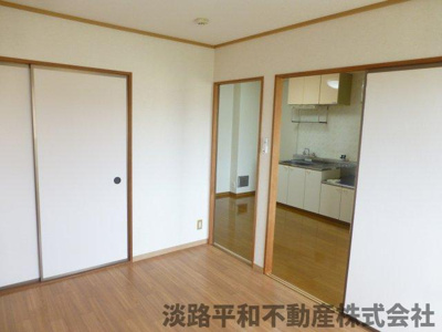【洋室】 | サンロイヤル