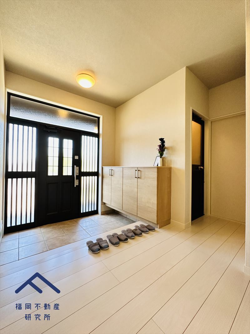 宗像市自由ヶ丘2丁目　戸建ての玄関
