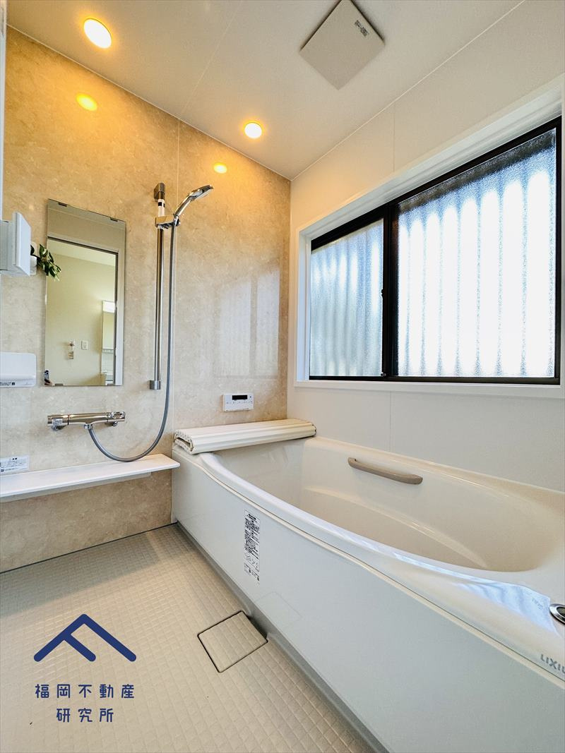 宗像市自由ヶ丘2丁目　戸建ての浴室