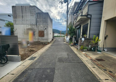 【前面道路含む現地写真】 | 嵯峨折戸町　新築戸建