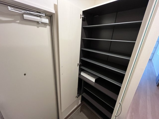 神戸市東灘区魚崎南町７丁目のハイツの収納