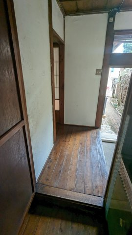 中古住宅　長良城西町1丁目の玄関