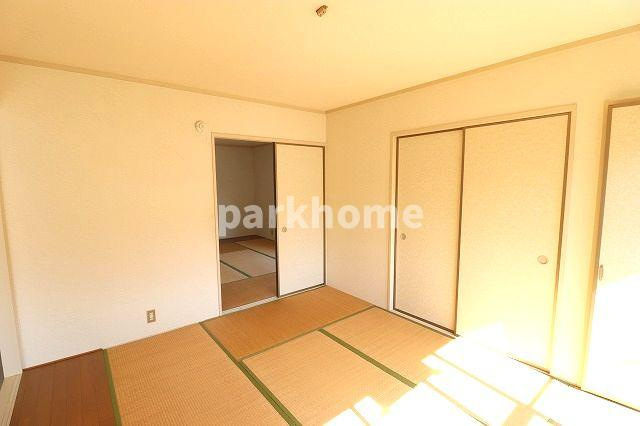 スクウェアハウスの和室