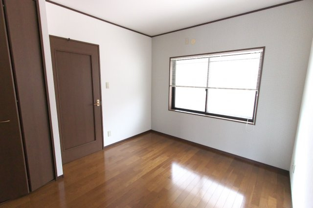 グランメール広の洋室