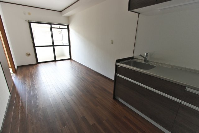 グランメール広の居間・リビング