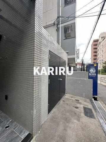 プライブ城東中央の駐車場