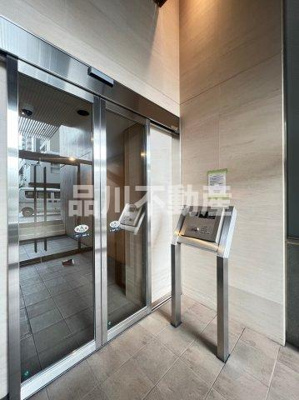 【エントランス】 | シャルール西五反田 | エントランスです