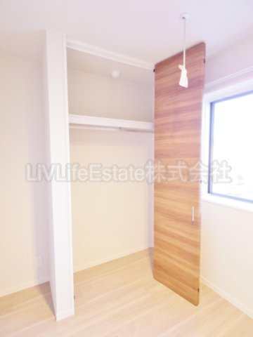 東村山市廻田町４丁目の賃貸マンションの収納