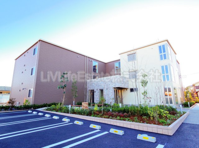 東村山市廻田町４丁目の賃貸マンションの外観