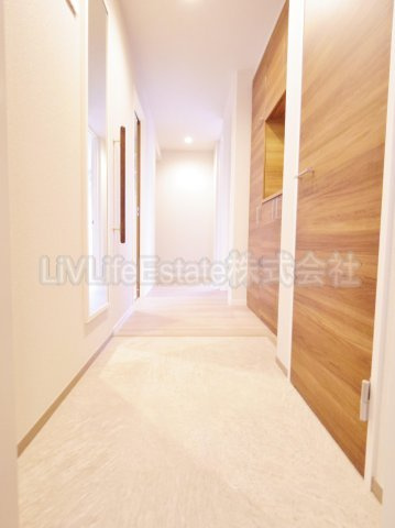 東村山市廻田町４丁目の賃貸マンションの玄関