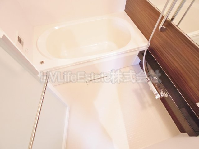 東村山市廻田町４丁目の賃貸マンションの浴室