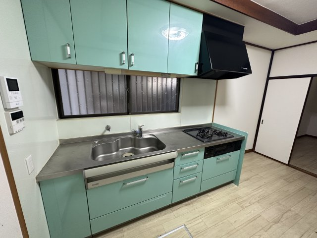 大和高田市蔵之宮町の一戸建てのキッチン