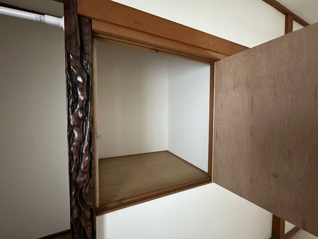 大和高田市蔵之宮町の一戸建ての収納