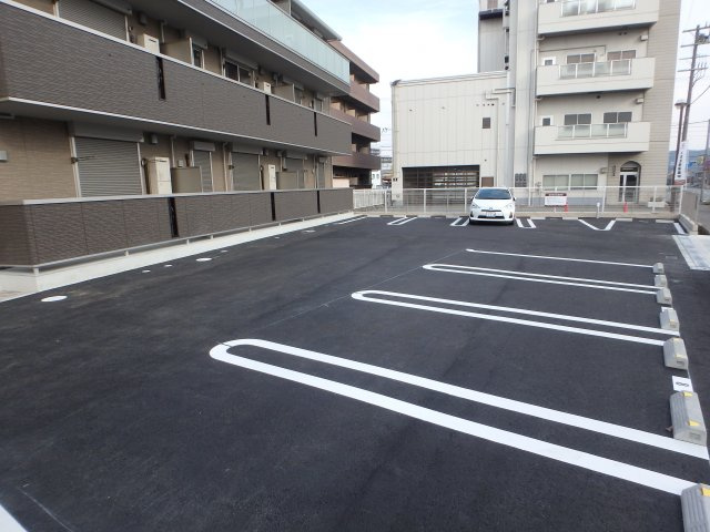 ルソレイユの駐車場