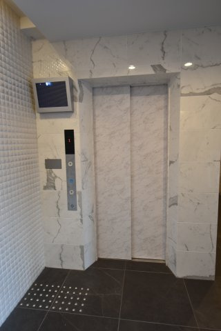 グランレブリー桂川グレイスレジデンスの設備|エレベーター
