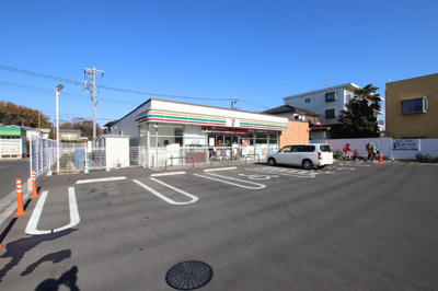 セブン-イレブン 東所沢和田３丁目店まで550ｍ