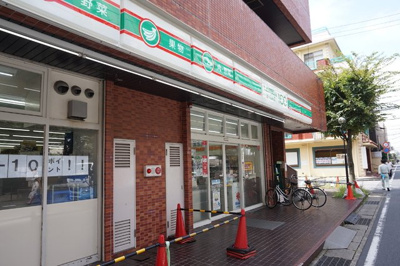 ローソンストア100 市川南三丁目店まで140ｍ