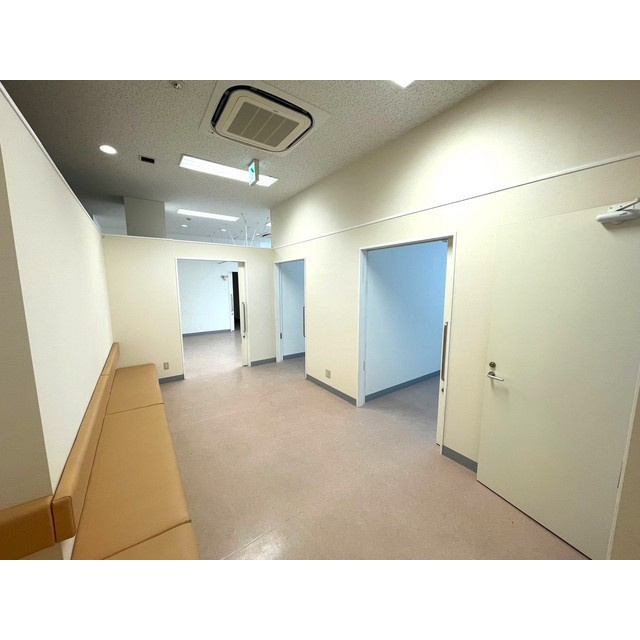 本巣市政田の店舗事務所の内装